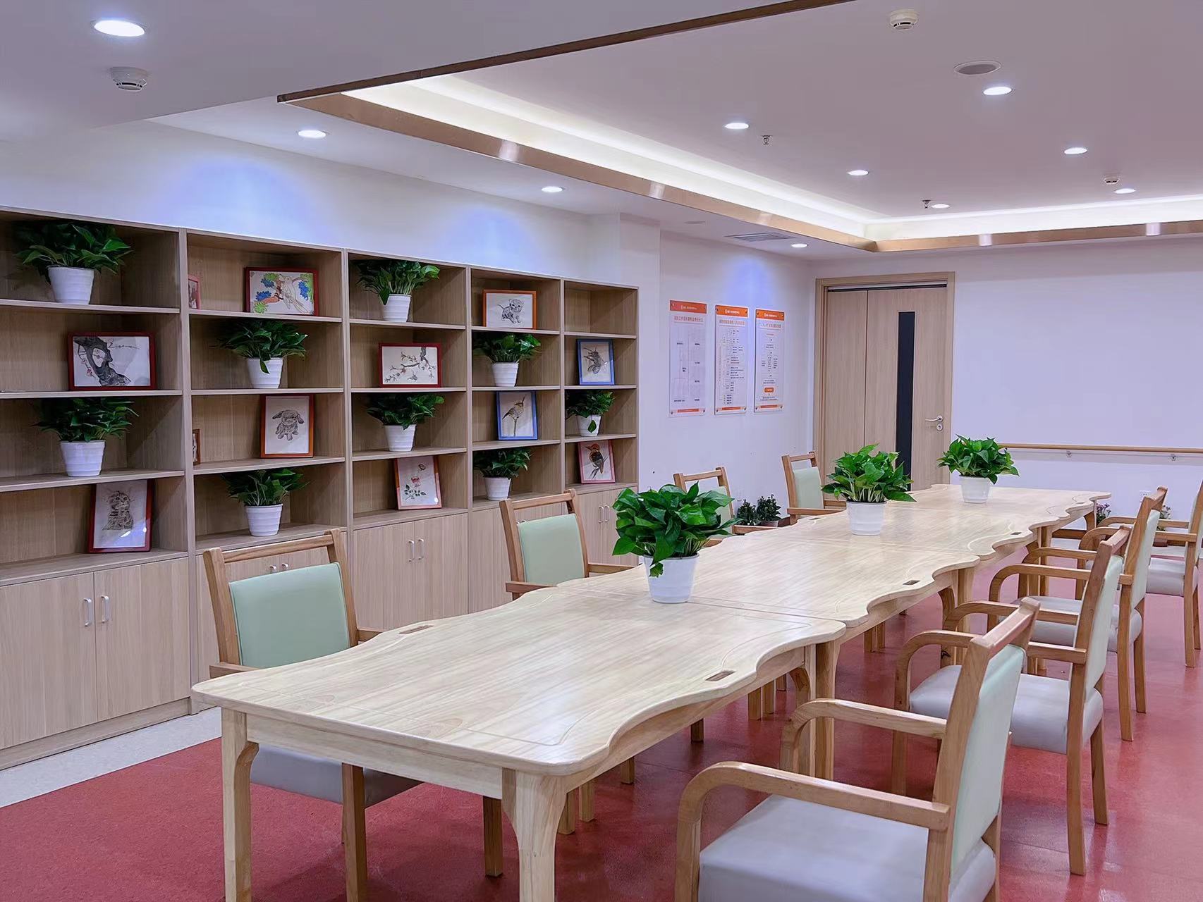 易陽初欣康養(yǎng)照護(hù)中心